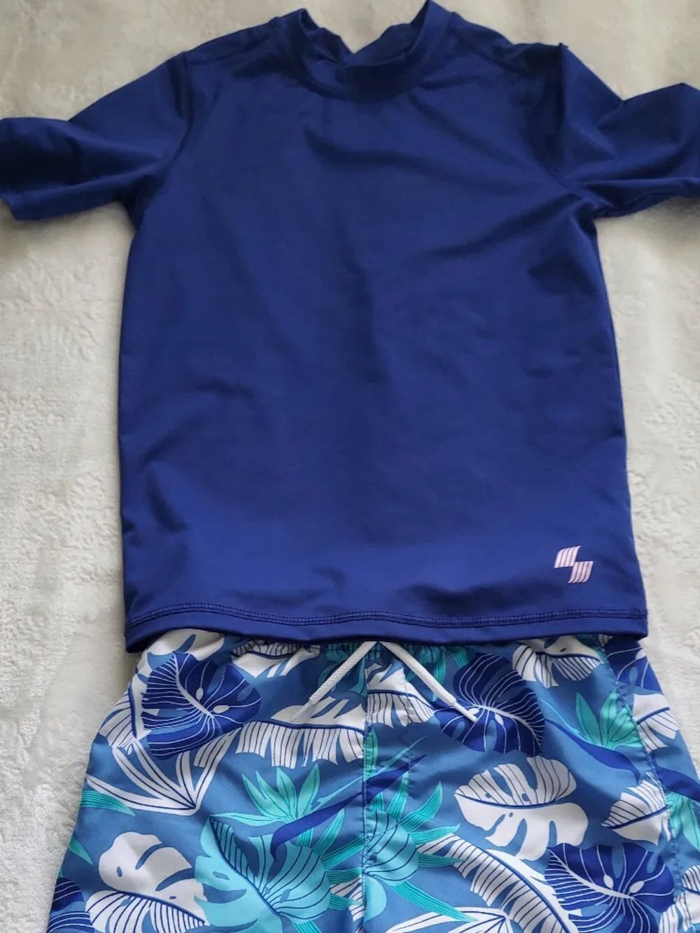 Boys Rashguard and Swim Trunks Large